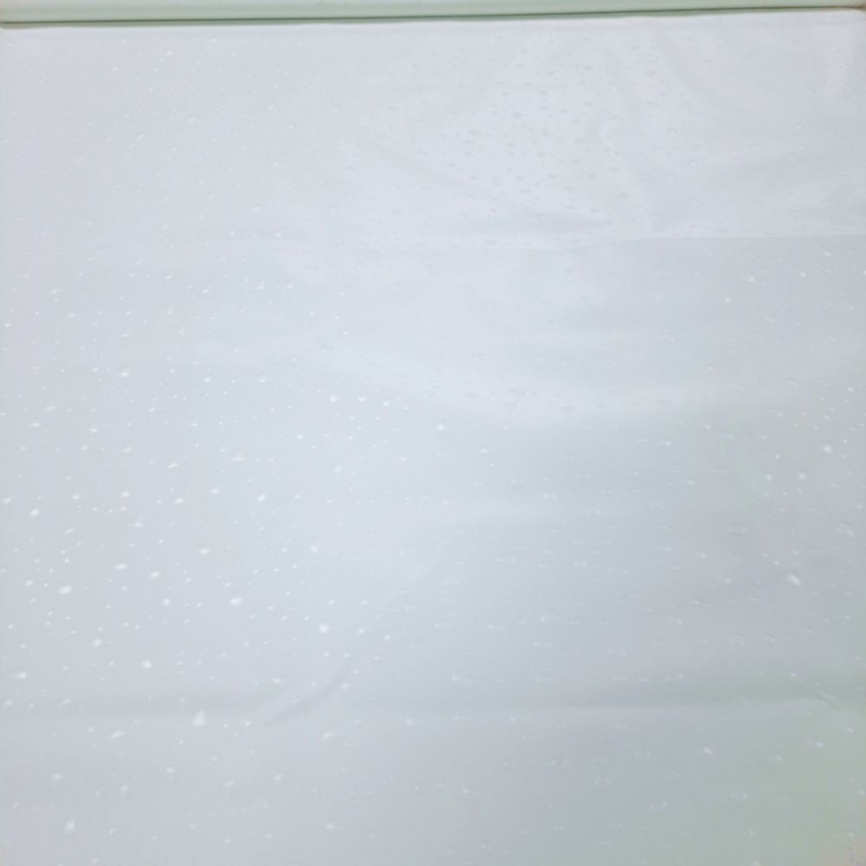 Плащёвка Капли на белом фото 1