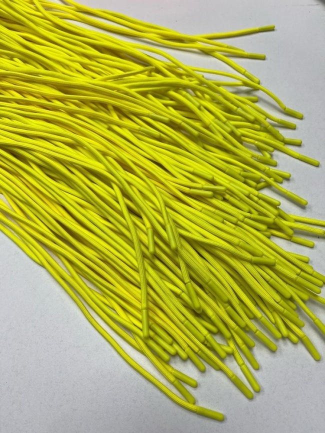 Шнурки круглые 135 см., д. 5 мм., пластиковый наконечник, жёлтый неон фото 1