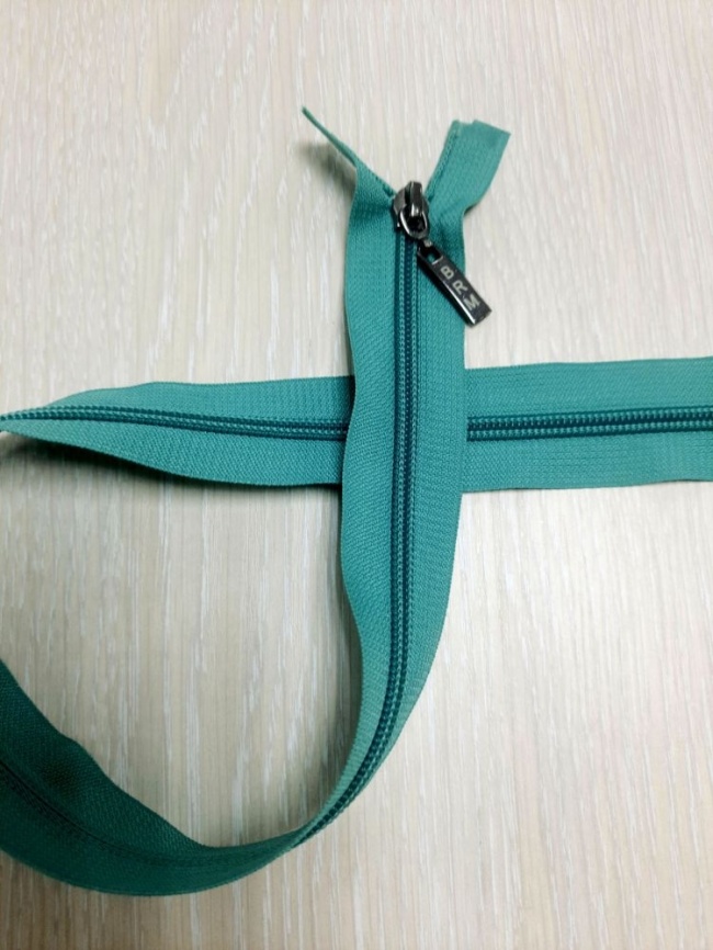 Молния Спиральная Разъемная 55 см. Тёмный-ментол фото 1