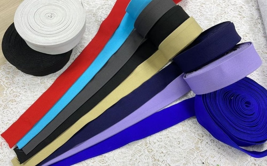 Резинка Декоративная ш. 40 мм. с двойным краем Голубая фото 1