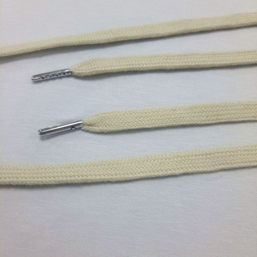 Шнурки плоские 125 см., ш. 10 мм., металлический наконечник, бежево-серые фото 1