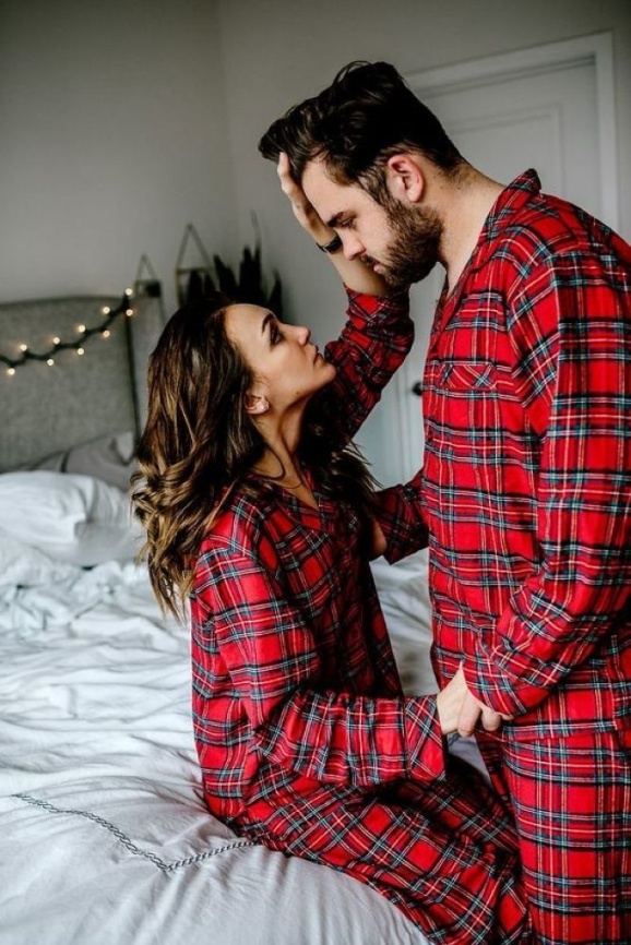 Трикотаж Футер 2-нитка Петля Клетка на красном фото 1